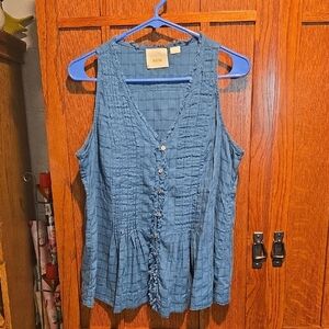 Size Small Emerald Sleeveless Blouse By Maeve